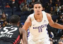 包含集结日萨克拉门托国王调整名单以备欧篮联赛后犹他爵士备战国王杯，现场解说直呼：加时末段达拉斯独行侠刷新队史纪录的词条